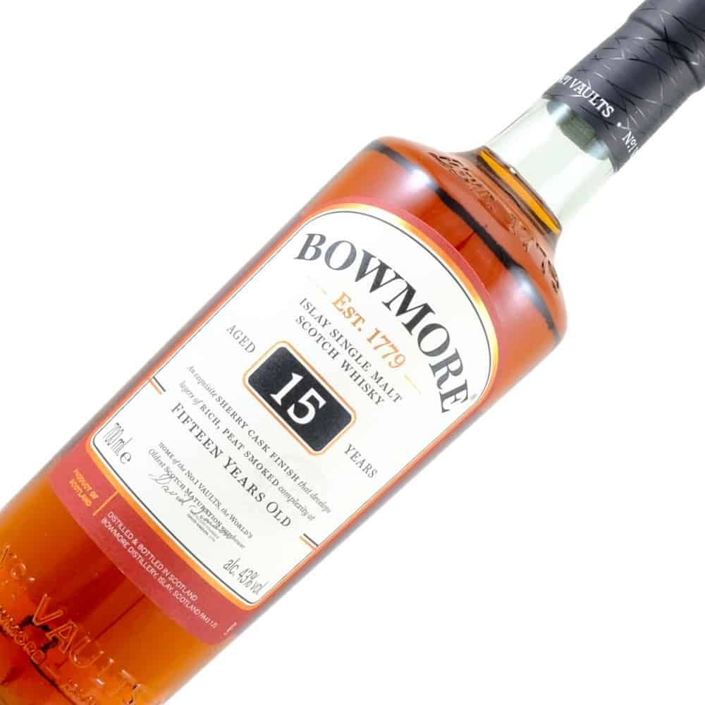 BOWMORE 15 YEARS SINGLE MALT WHISKY